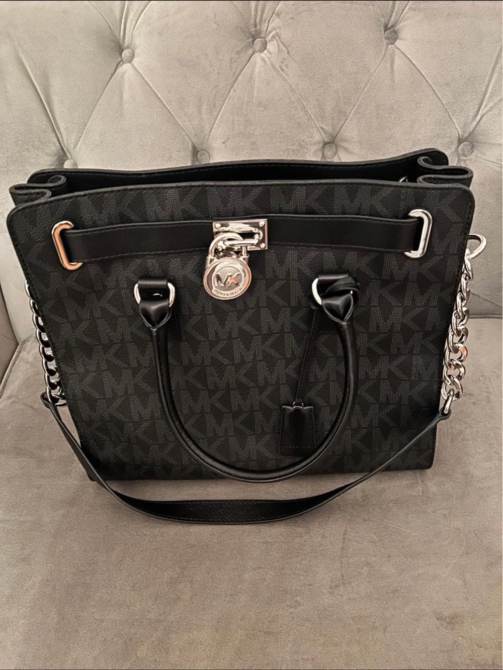 Michael Kors sophisticated michael